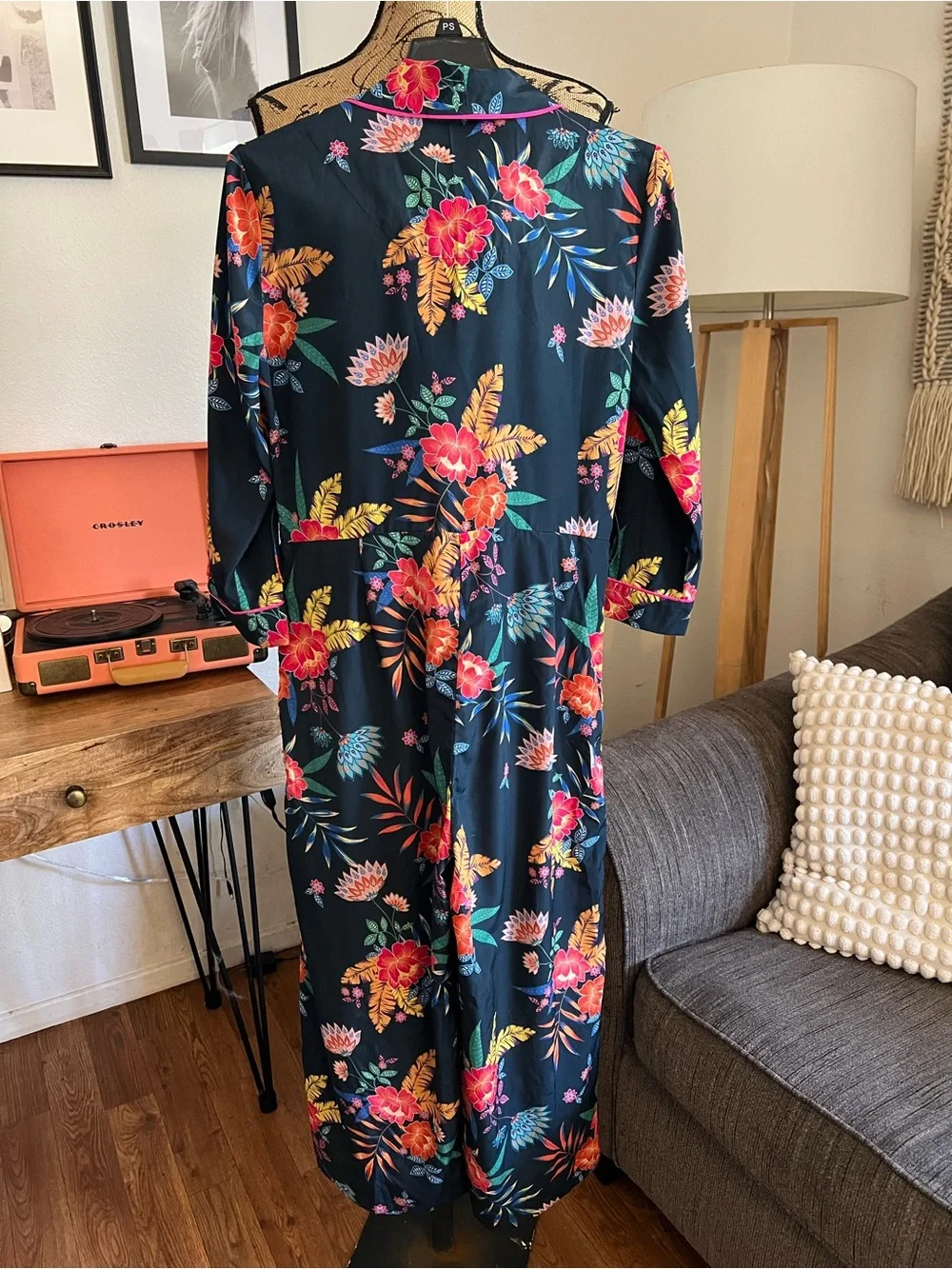 Le Superbe Floral Print V-Neck Jumpsuit Size 4